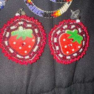 Beaded strawberry earings